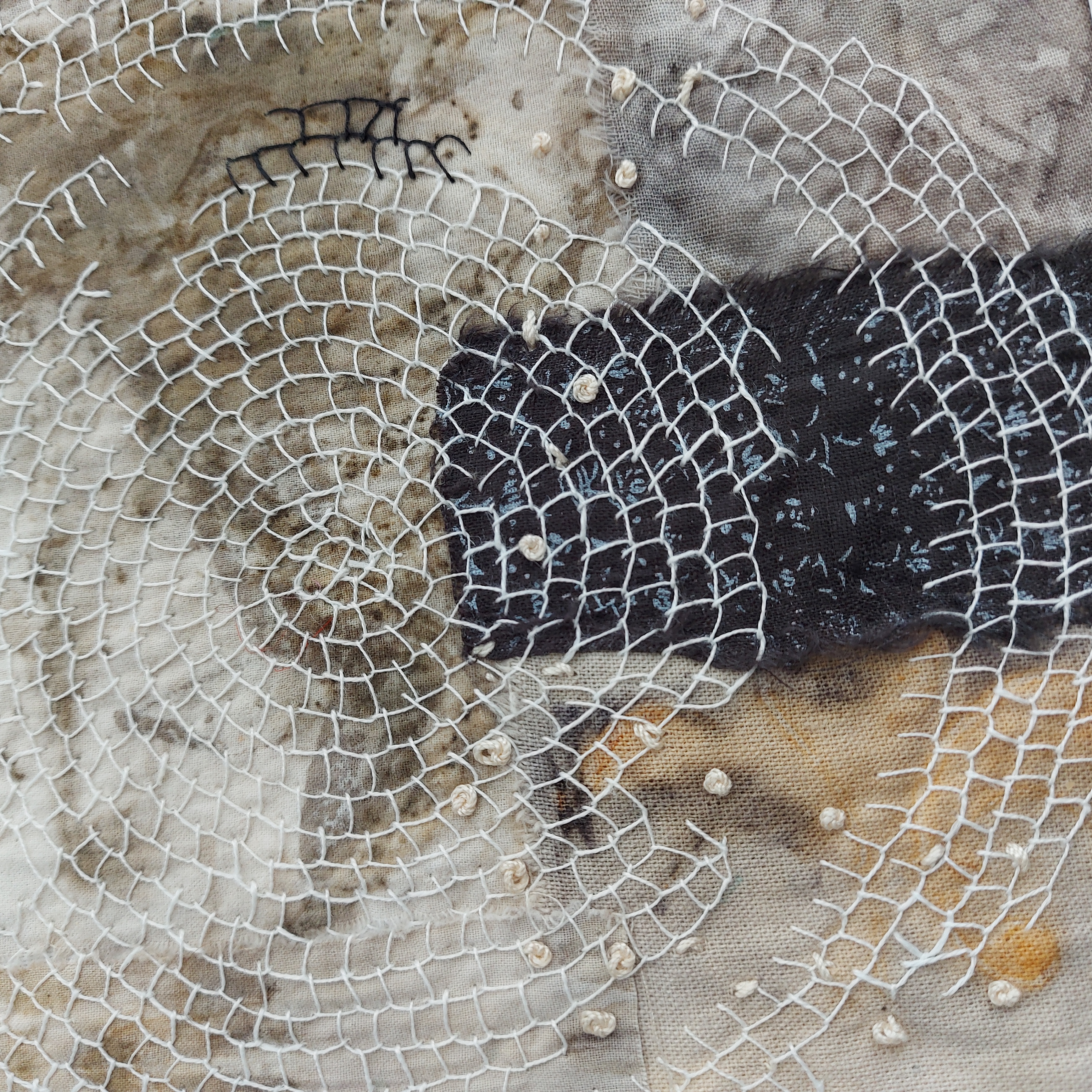 Circle of life 2 - textile artwork, photo 5