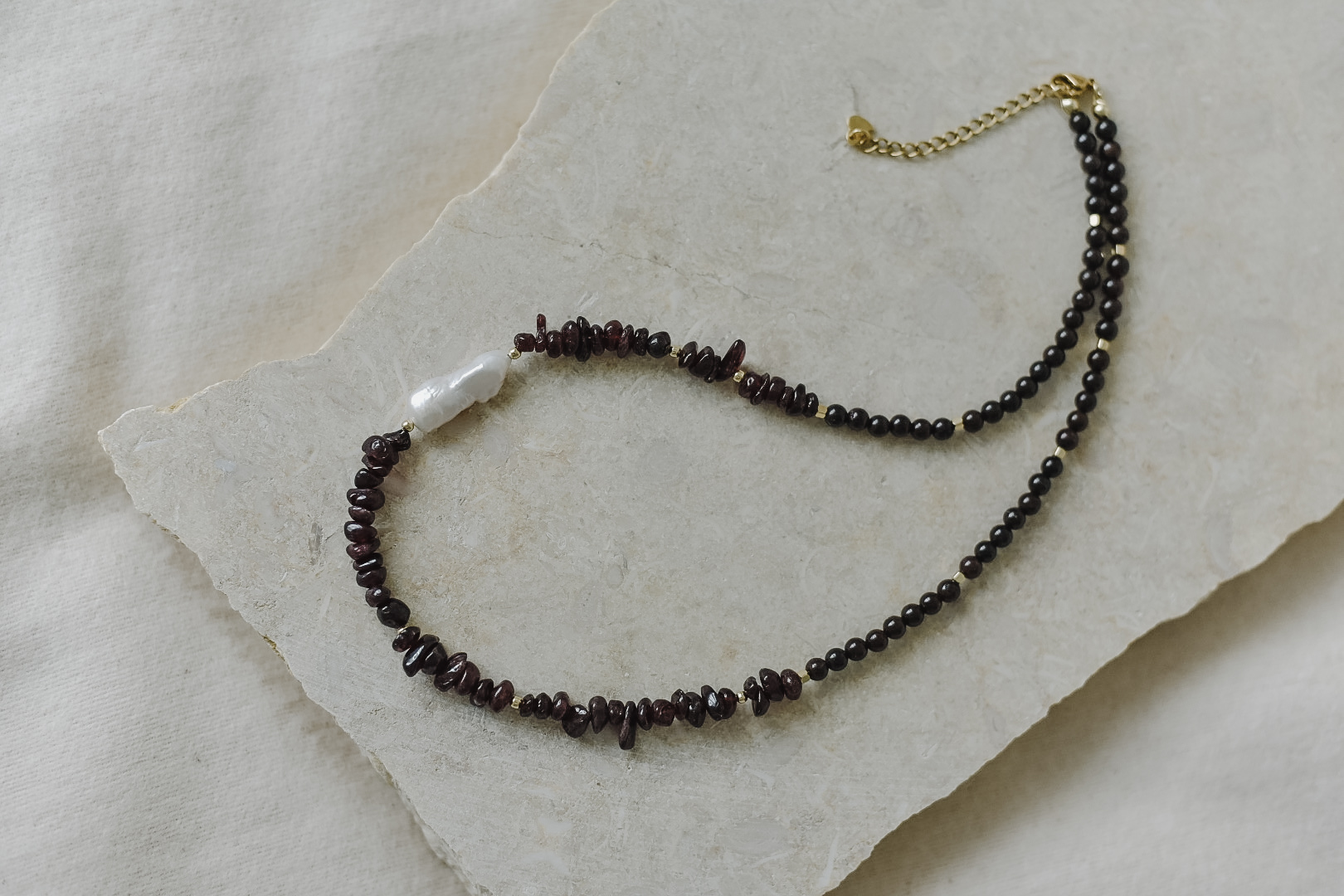 Garnet and Pearls necklace