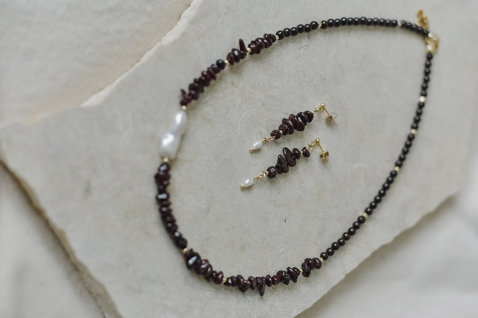 Garnet and Pearls Earrings, photo 3