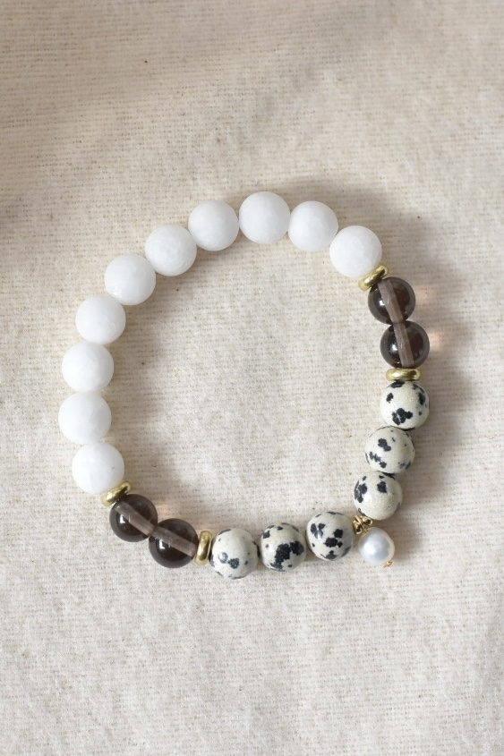 Jade & dalmatian jasper bracelet with a fresh water pearl pendant, photo 4