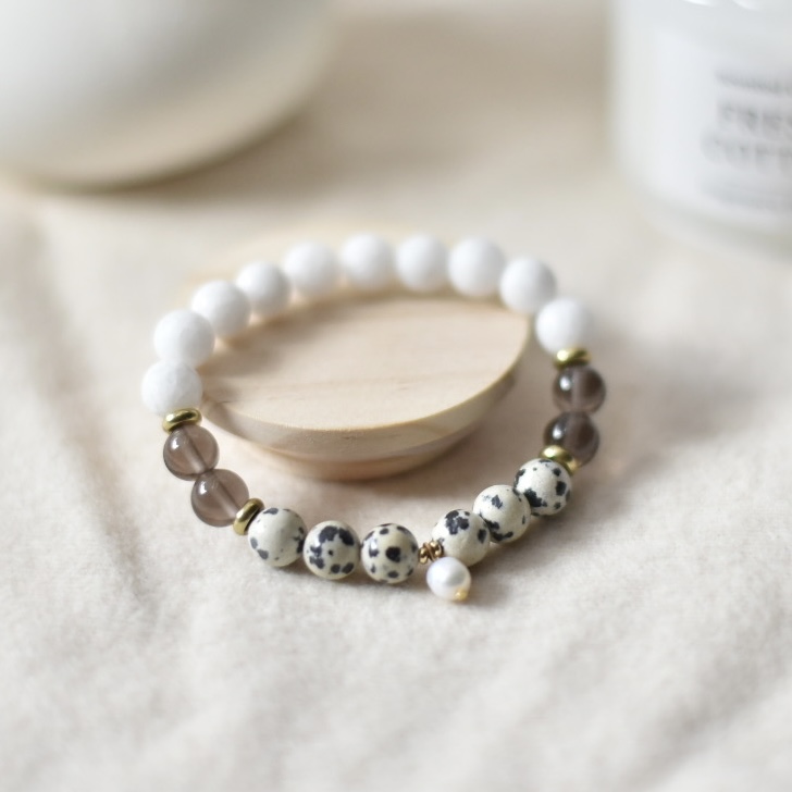 Jade & dalmatian jasper bracelet with a fresh water pearl pendant, photo 6