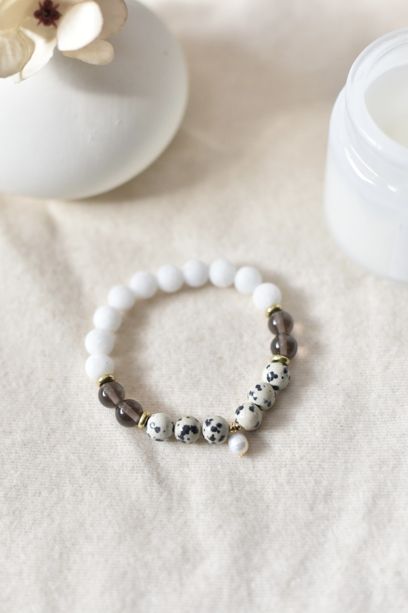 Jade & dalmatian jasper bracelet with a fresh water pearl pendant, photo 3