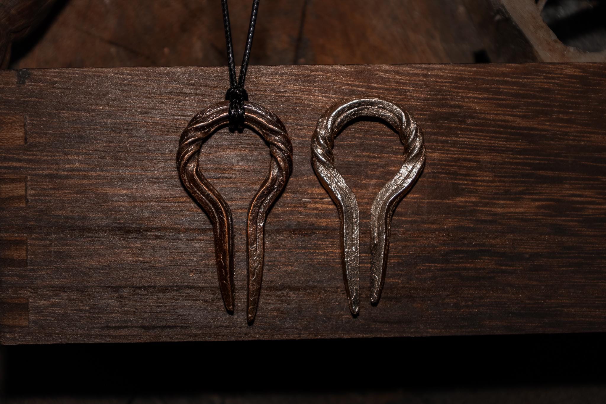 Hollow Sun - Bronze Talisman, Dark Fantasy pendant, photo 6