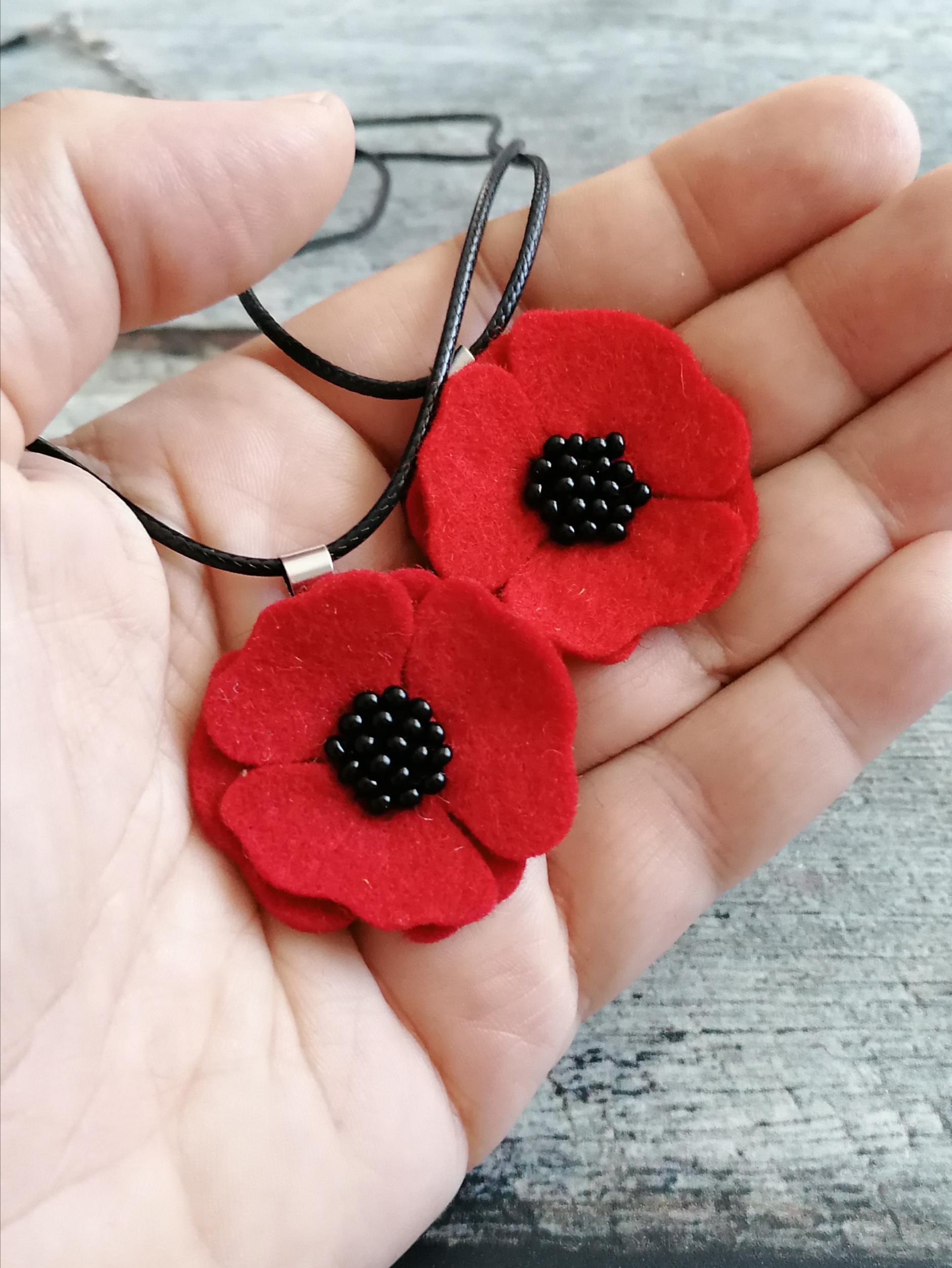 Red poppy Drop necklace, earrings and brooch, Wool felt flowers, Bohemian style, photo 4