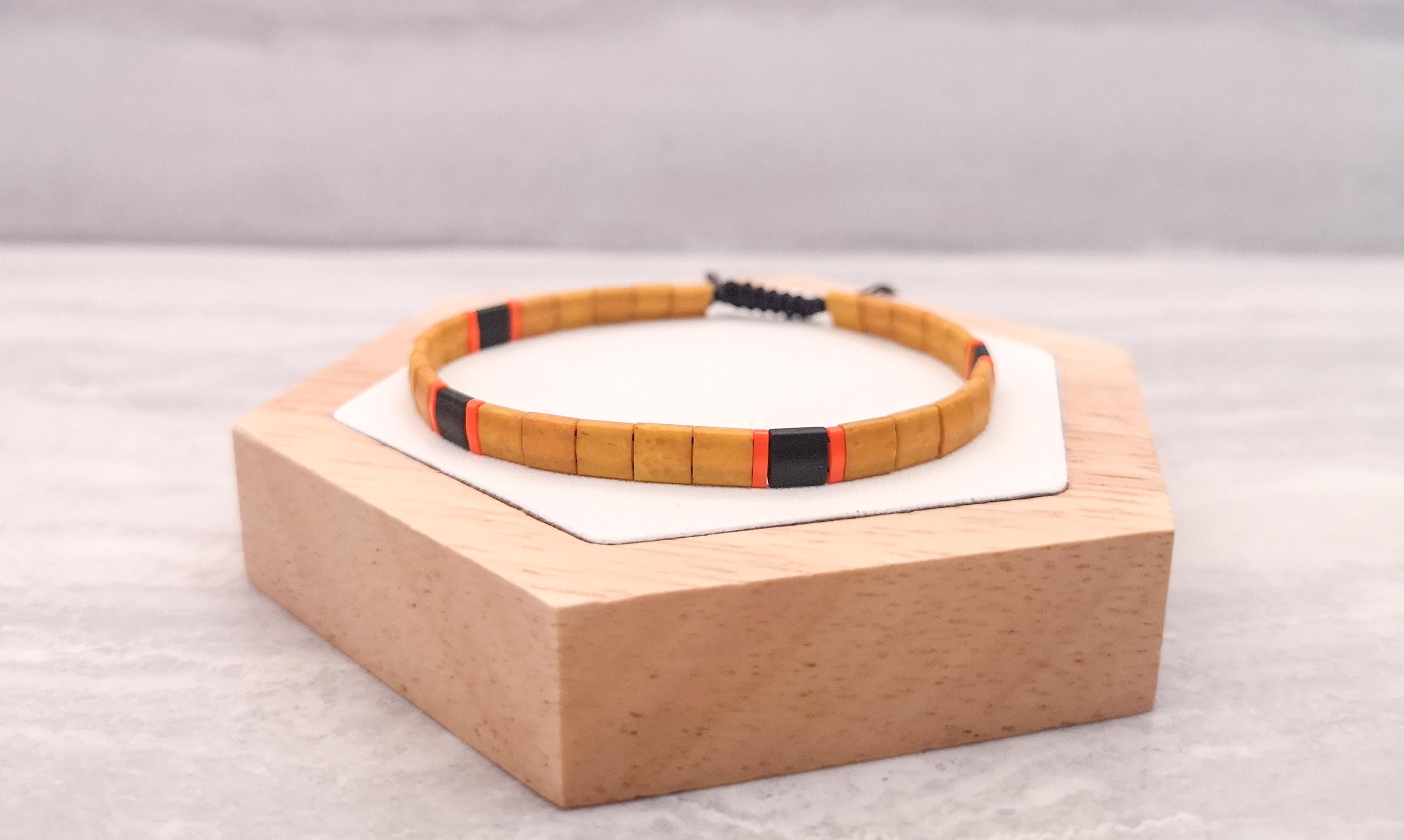 Beaded bracelet, unisex mustard yellow glass beads bracelet, photo 2