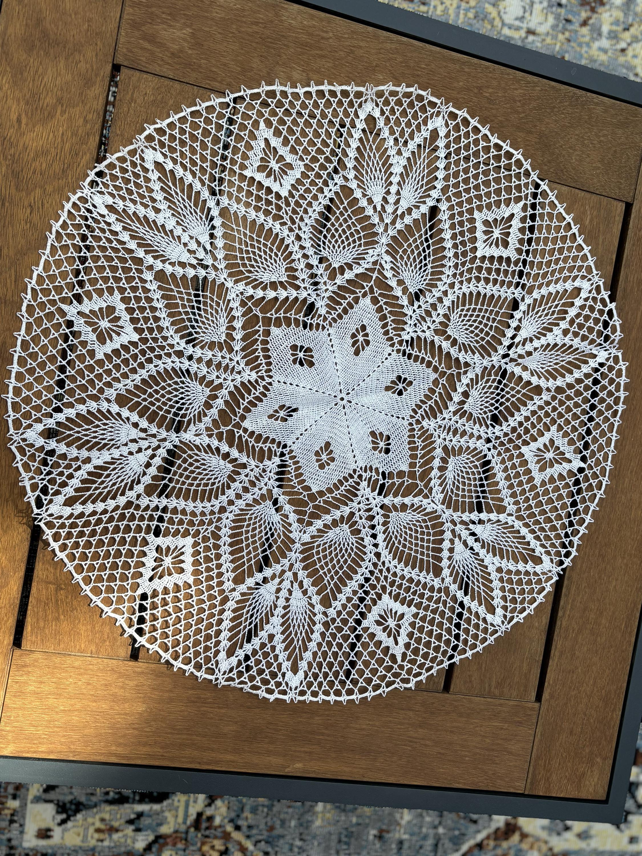 Handmade Crochet Lace Table Centerpiece, Round Floral Doily,  Farmhouse Table Runner 57x57 cm, personalized