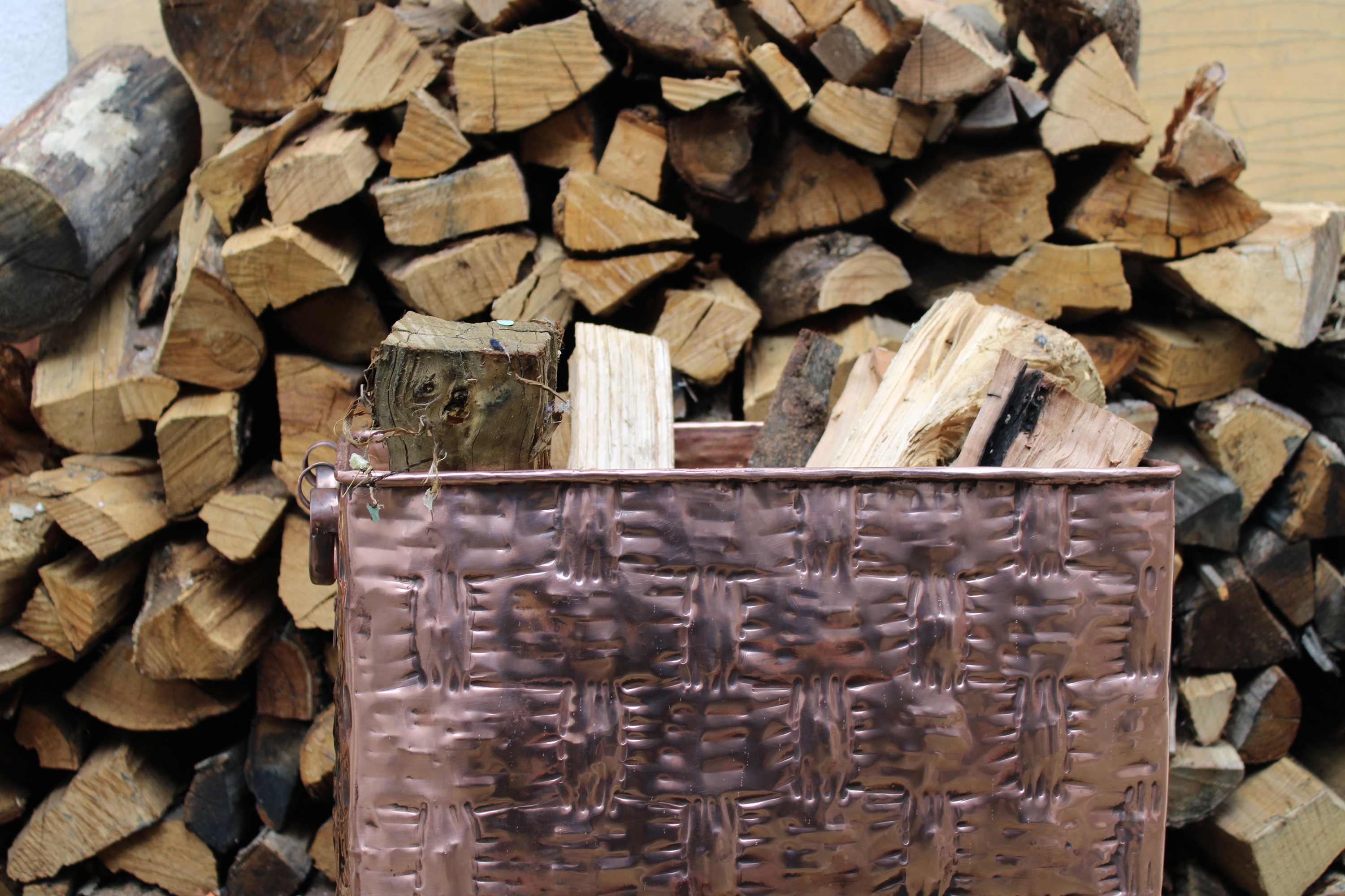 Large Copper Firewood Basket Handmade Fireplace Log Holder Wood Stove Decor Italian Copper Art, photo 2