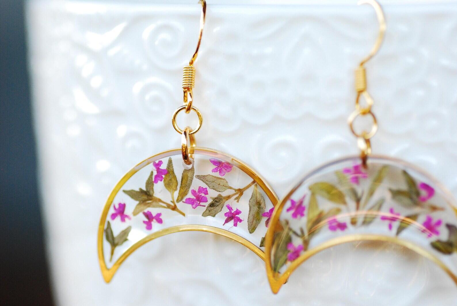 Real Dried Flower Crescent Moon Earrings with Pink Blossoms and Thyme Leaves, photo 5