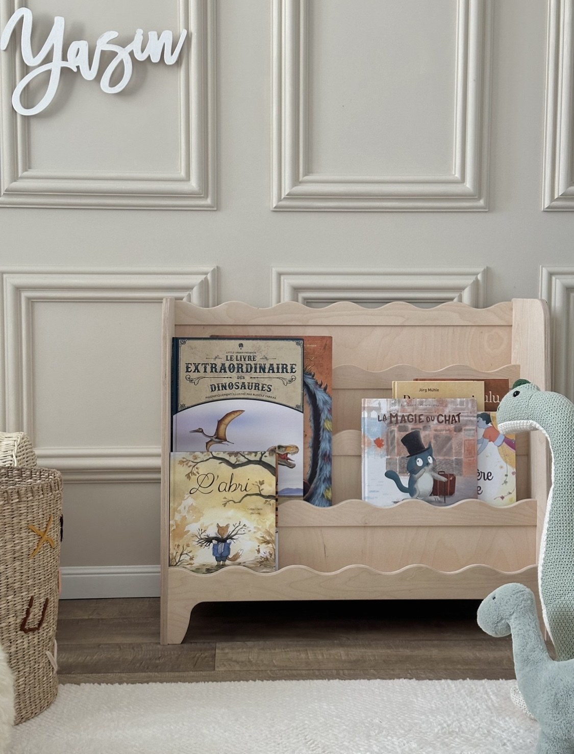 a Montessori front facing bookcase , Montessori furniture, a Bookshelf for Toddlers, photo 3