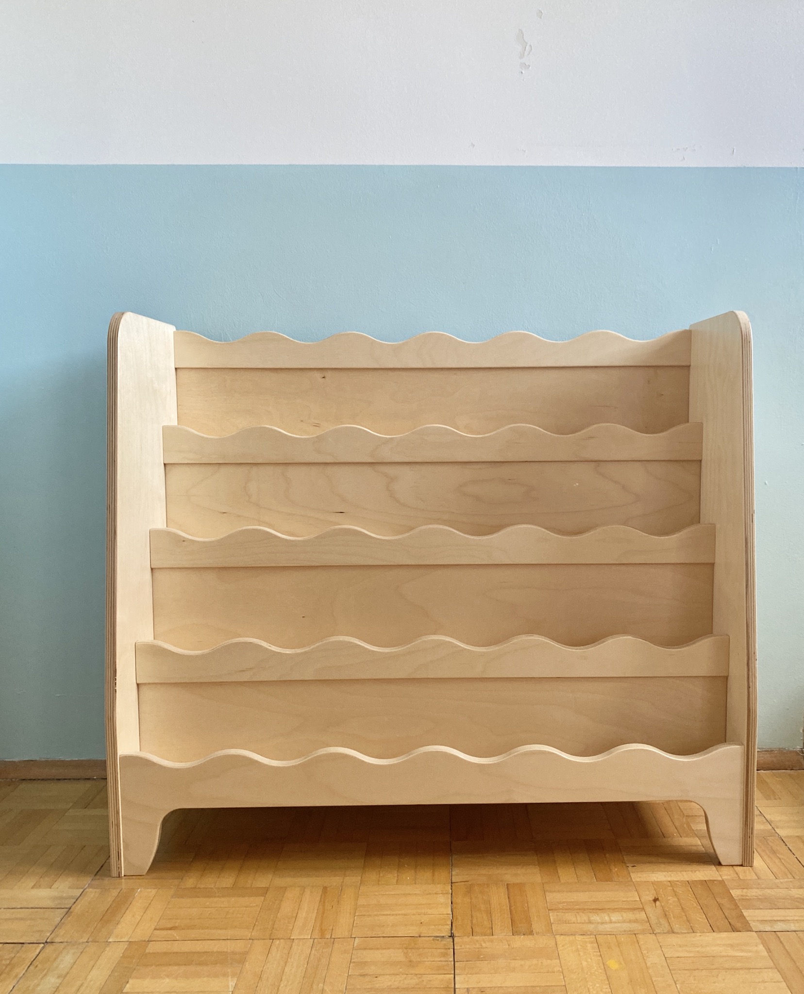 a Montessori front facing bookcase , Montessori furniture, a Bookshelf for Toddlers, photo 6