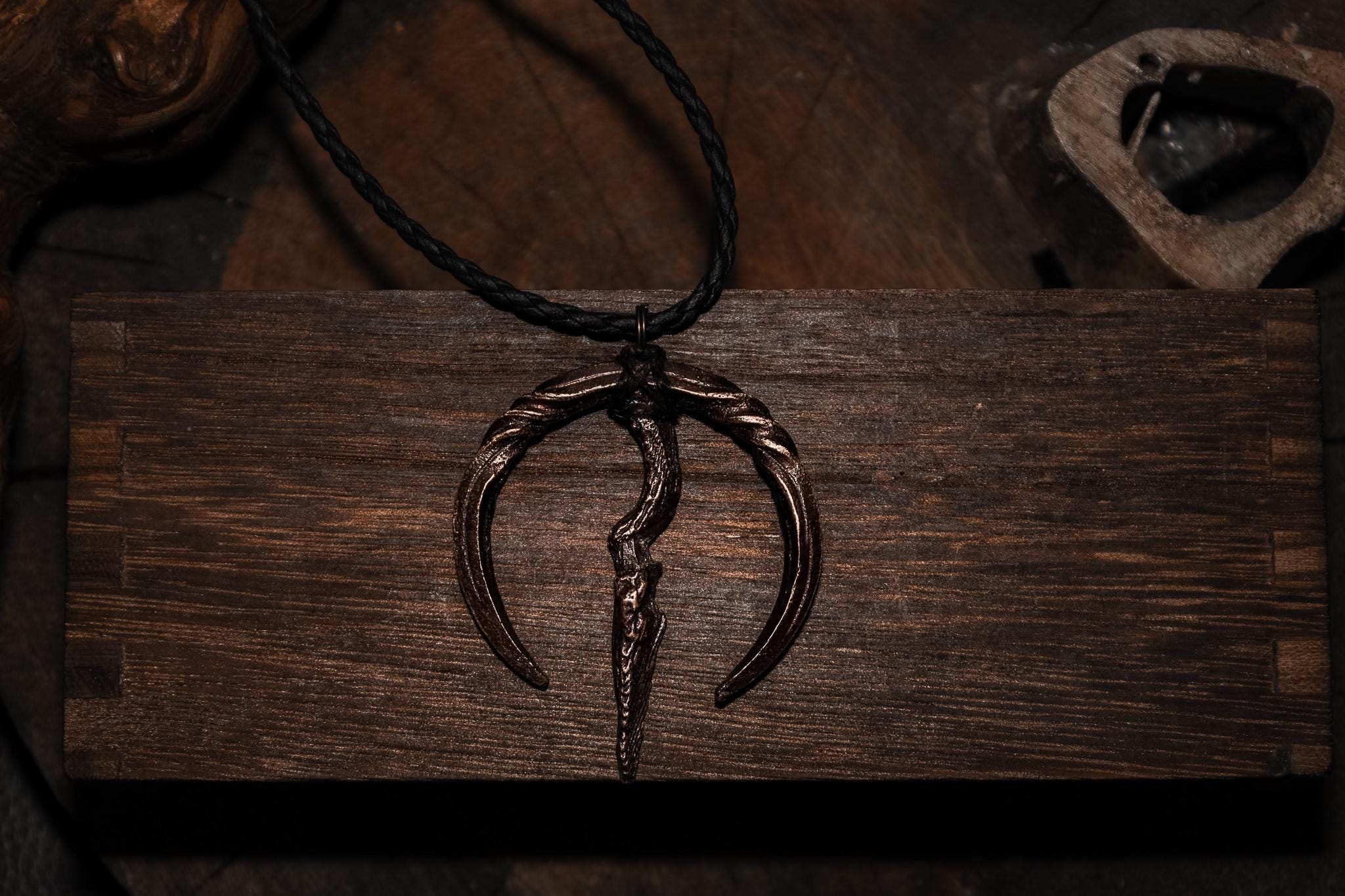 Moon Presence Bronze Pendant, Dark Fantasy Talisman, photo 3