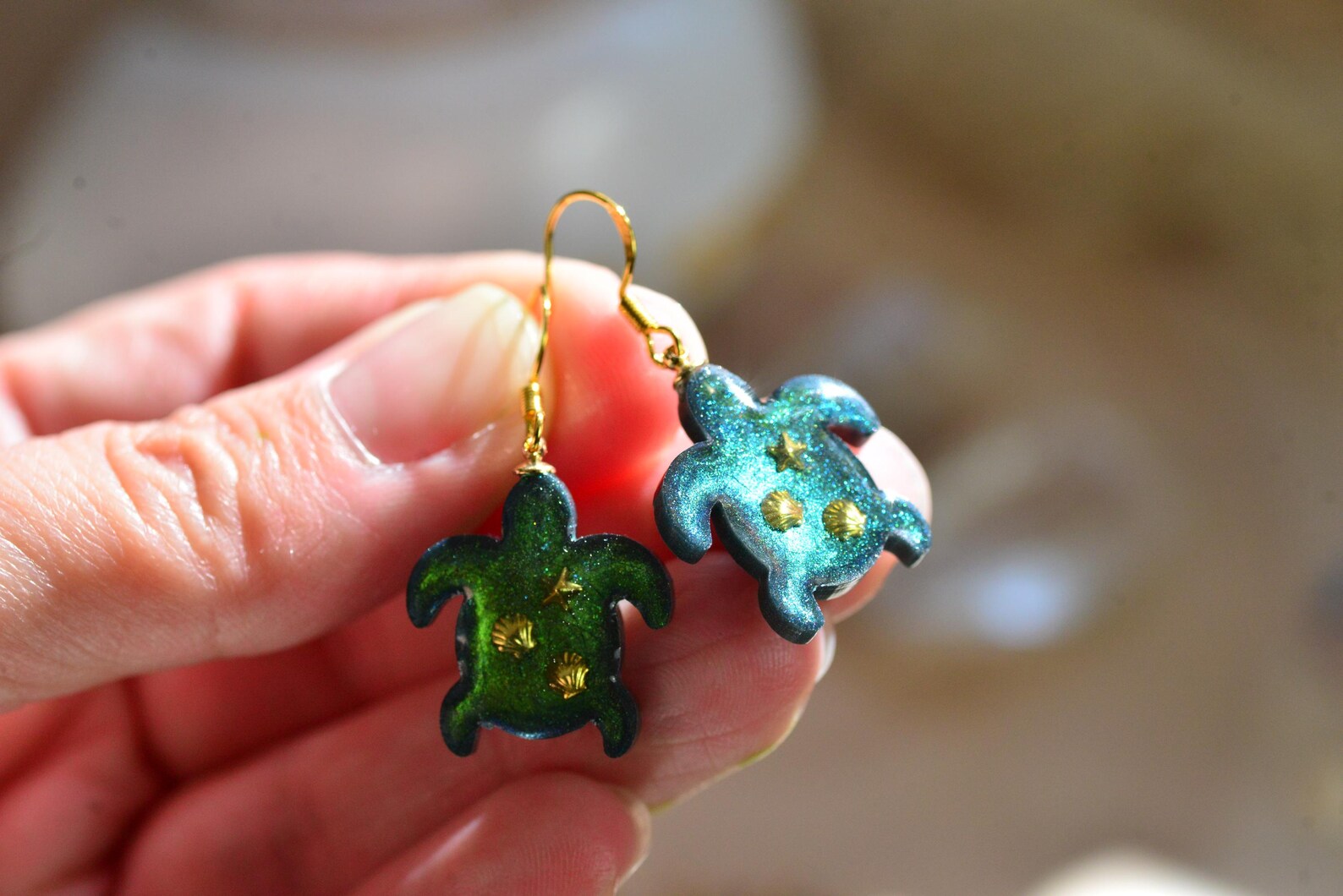 Ocean Resin Earrings - Sea Turtle Green Iridescent Gold Drop Jewelry, photo 3
