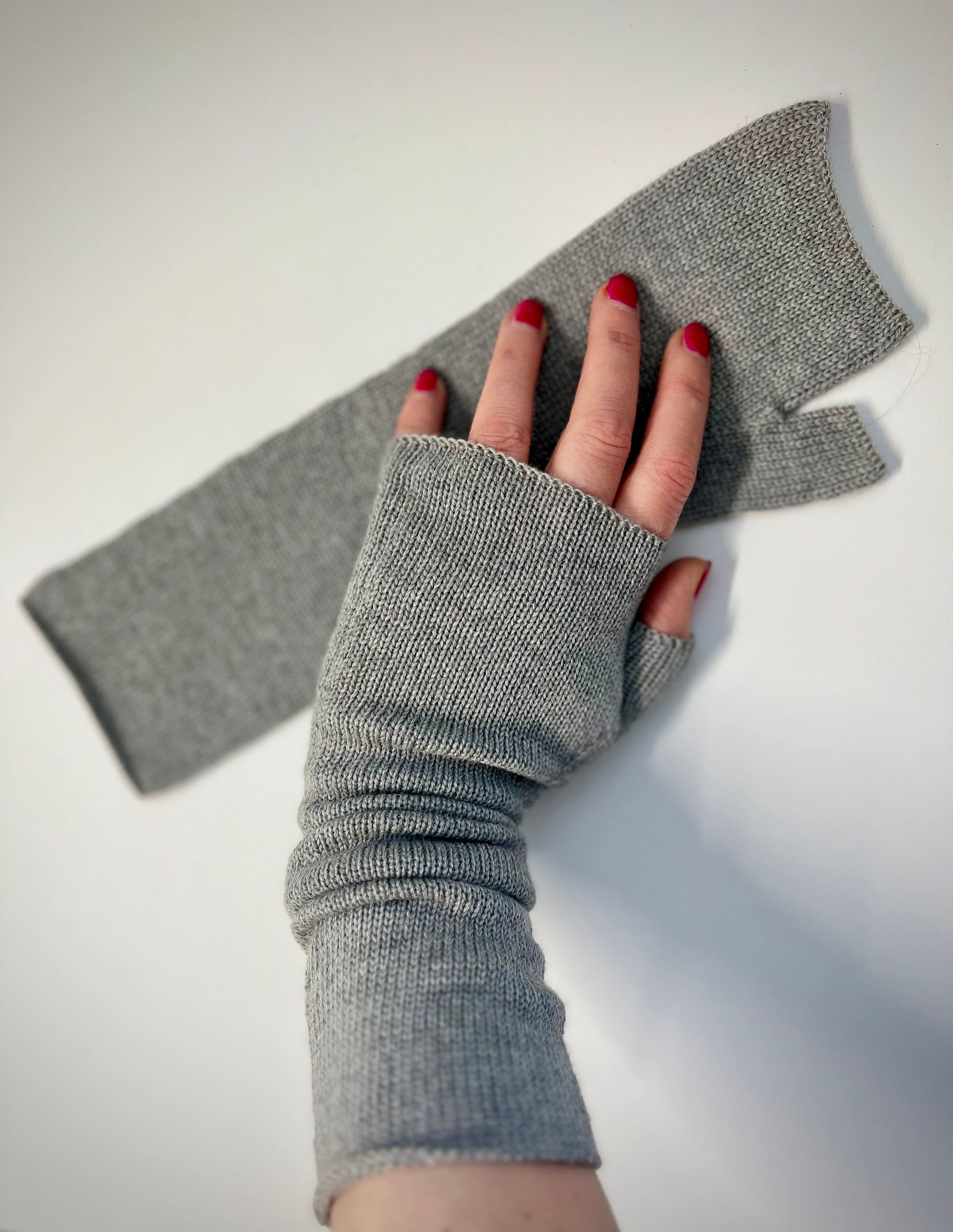 Fingerless gloves unisex, seamless separated thumb, soft & cozy Handmade Wrist Warmers, photo 4